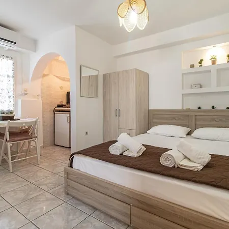 Korina Seaside Apartment